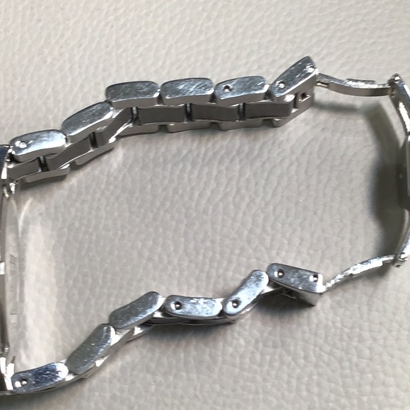 EUC. Guess Collection GC Women Sport Class Ceramic Band Black Silver 34mm Watch - Picture 7 of 9